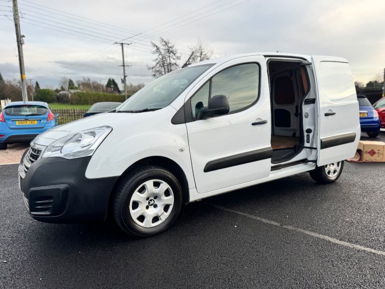 2015 Peugeot Partner 1.6L - Not Citreon Berlingo - Toyota Proace 