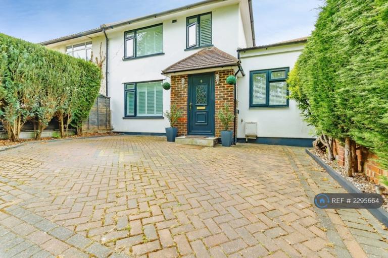 1 bedroom house in Copse View, South Croydon, CR2 (1 bed) (#2295664)