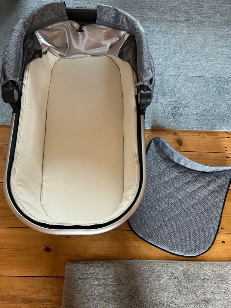 Uppababy bassinet