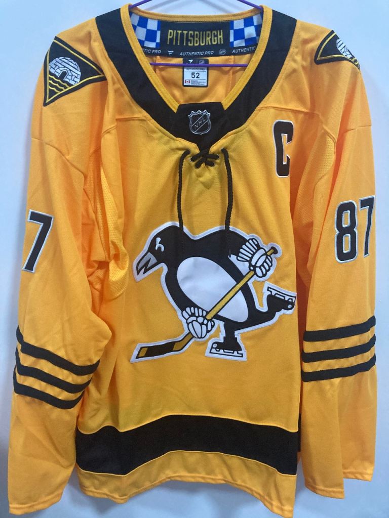 Pittsburgh Penguins Crosby NHL Hockey Jersey – Size 52, New