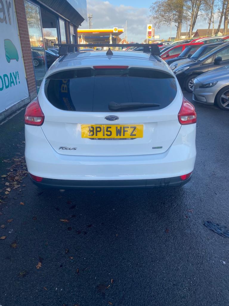 2015 Ford Focus 1.0 EcoBoost Zetec 5dr HATCHBACK Petrol Manual