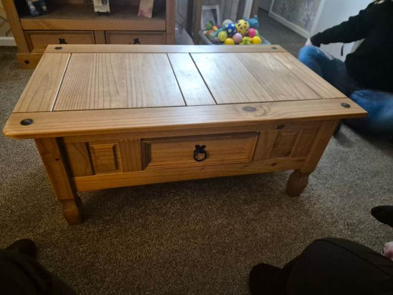 Living room Oak table.