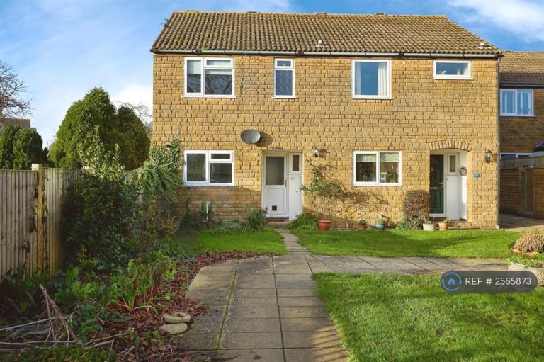 3 bedroom house in Acreman Court, Sherborne, DT9 (3 bed) (#2565873)