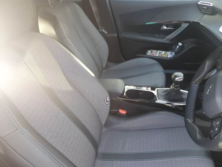 Peugeot, 2008, Hatchback, 2021, Manual, 1499 (cc), 5 doors