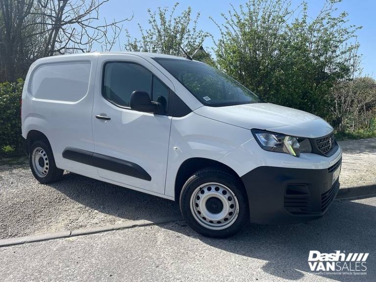 2023 Peugeot Partner BlueHDi 1000 Professional Premium + Panel Van Diesel Manual