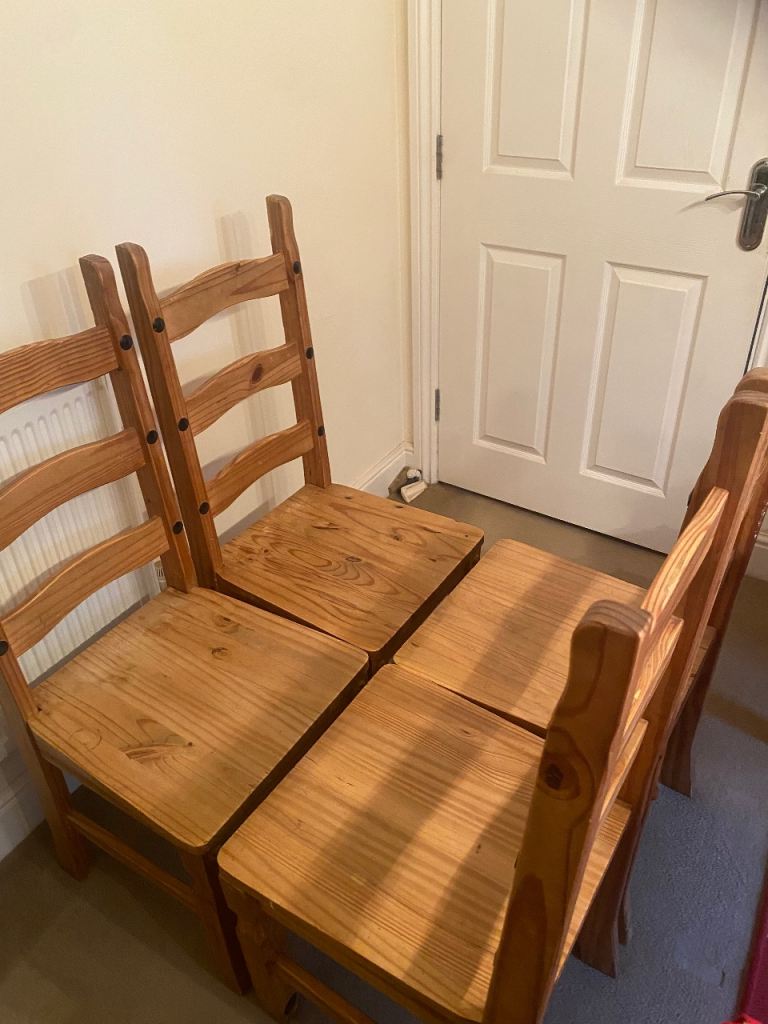 Set of 4 Wooden Dining Chairs – Good Condition