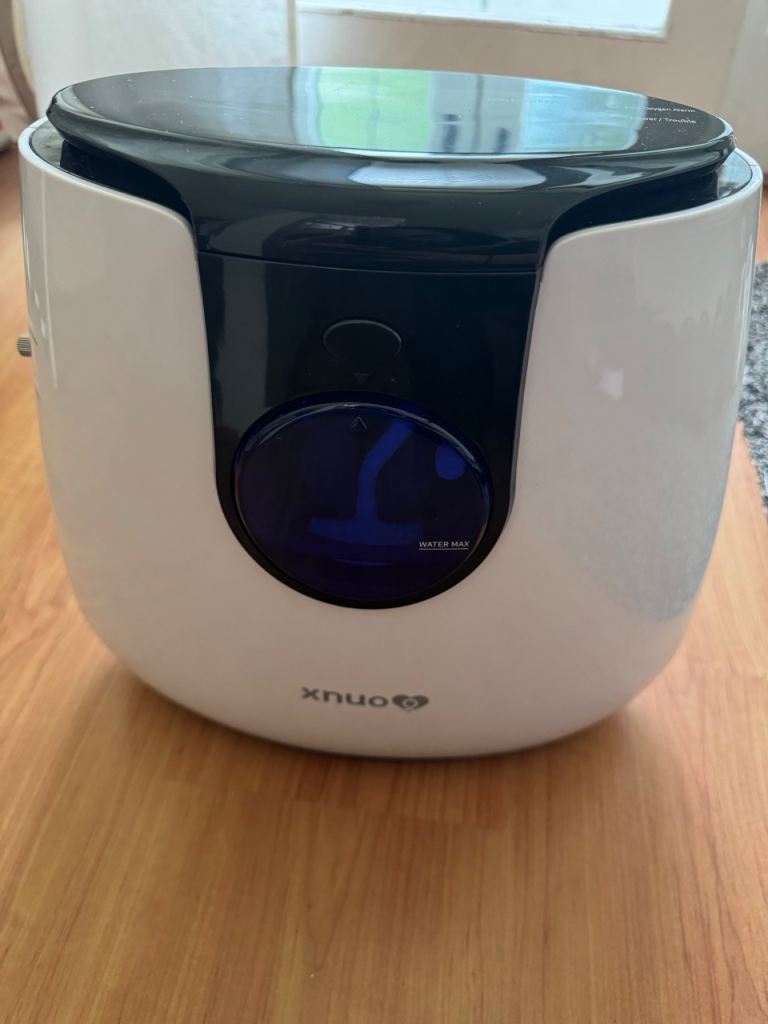Xnuo Y4 Home Air Wellness Vaporiser - Pristine Condition