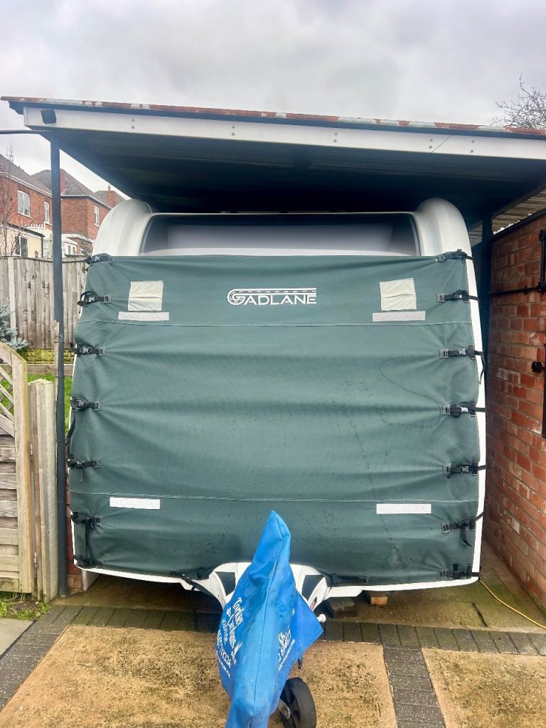 2013 Coachmam Pastice 460/2 Luxury 2 berth caravan. 