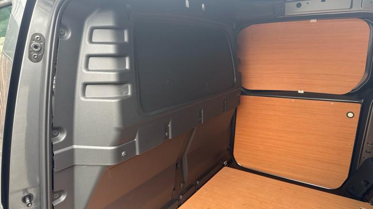 2025 Ford Transit Connect 250 L2 Petrol 1.5 EcoBoost PHEV 150 Limited Van Auto Van Hybrid Automatic