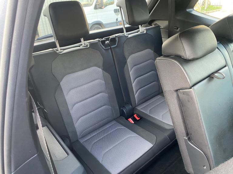 2021 Volkswagen Tiguan 1.5 TSI EVO R-Line Tech SUV 5dr Petrol DSG Euro 6 (s/s)