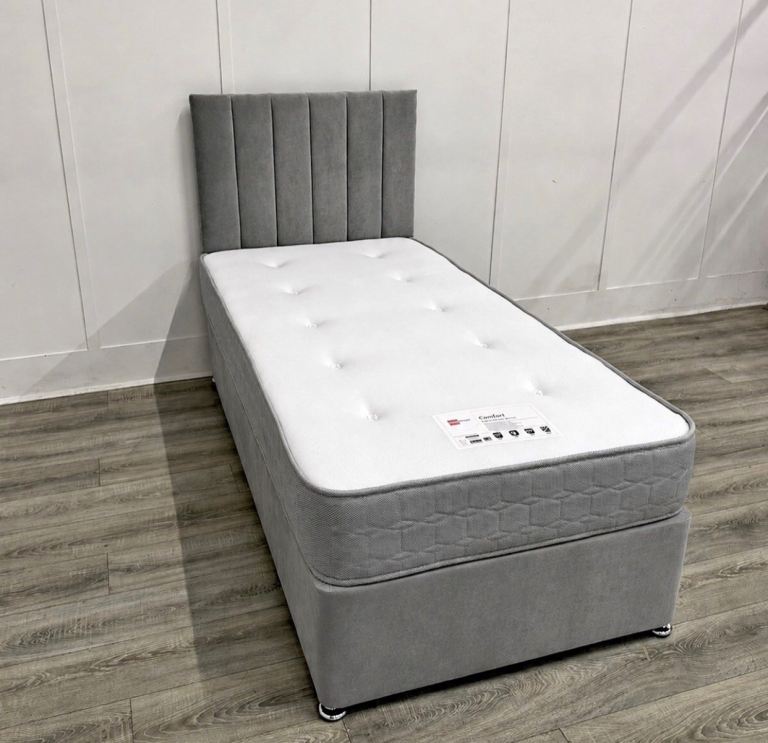 Single bed brand new crush velvet set