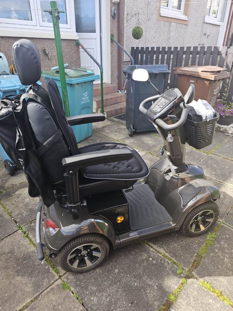 Sturdy Mobility Scooter with Basket – Good Condition