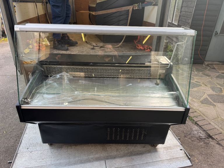 Commercial display fridge 1.50 cms cafe shop butcher fridge 