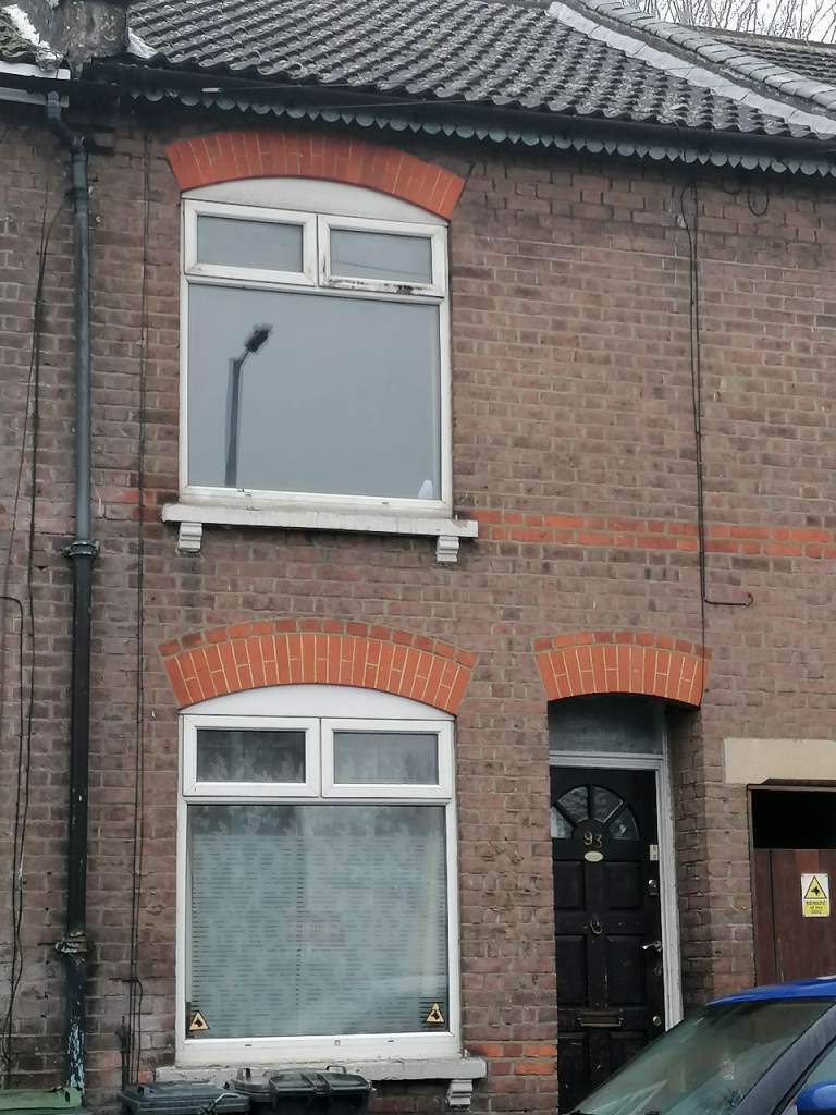 2 Bed House in Luton Town centre LU1 5EB