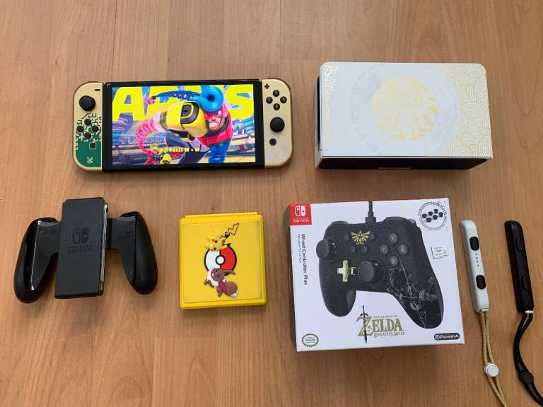 Nintendo Switch OLED Zelda Edition Bundle 