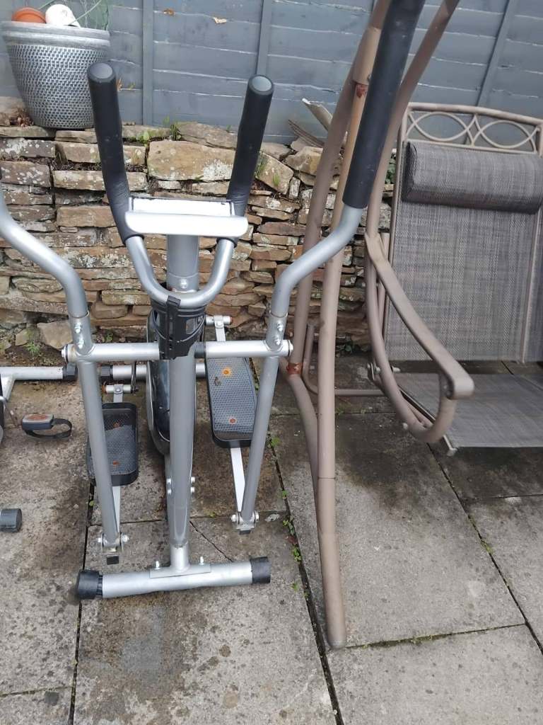 Elliptical Cross Trainer – Silver, Good Condition