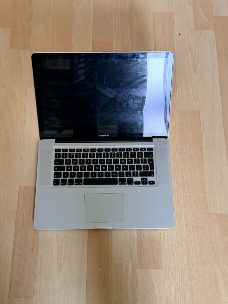 Apple MacBook Pro Laptop – Silver, Good Condition