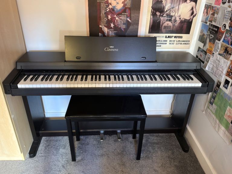 Digital Yamaha Clavinova CLP-350
