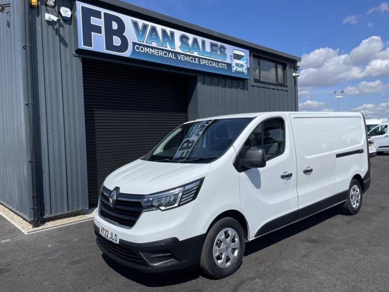 RENAULT TRAFIC 2.0 LL30 Blue dCi 150 Business Panel Van LWB 2022