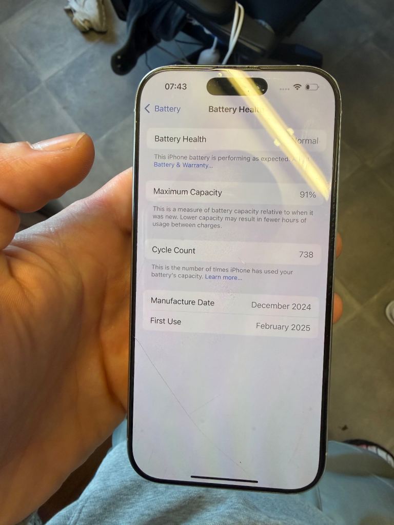 Apple iPhone 16 Pro, White - Good Condition