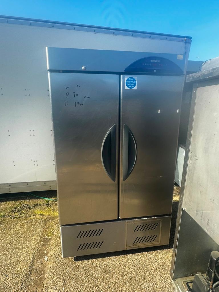 Commercial double door Williams fridge like new cafe shop restaurant 