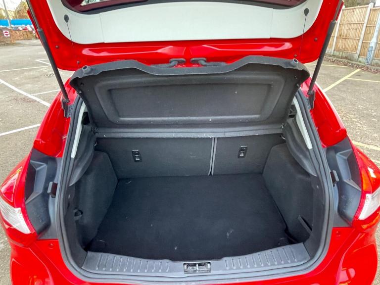  Ford Focus 1.0T EcoBoost Zetec S Euro 5 (s/s) 5dr Petrol Manual