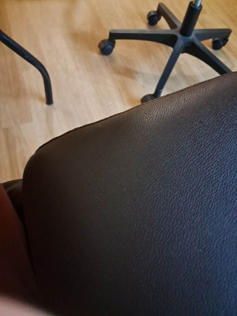 Black Leather Office Chair – Good Condition