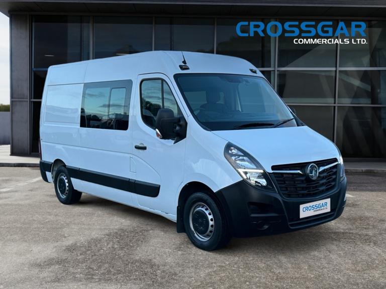 CREW / WELFARE VAN WITH TOILET 