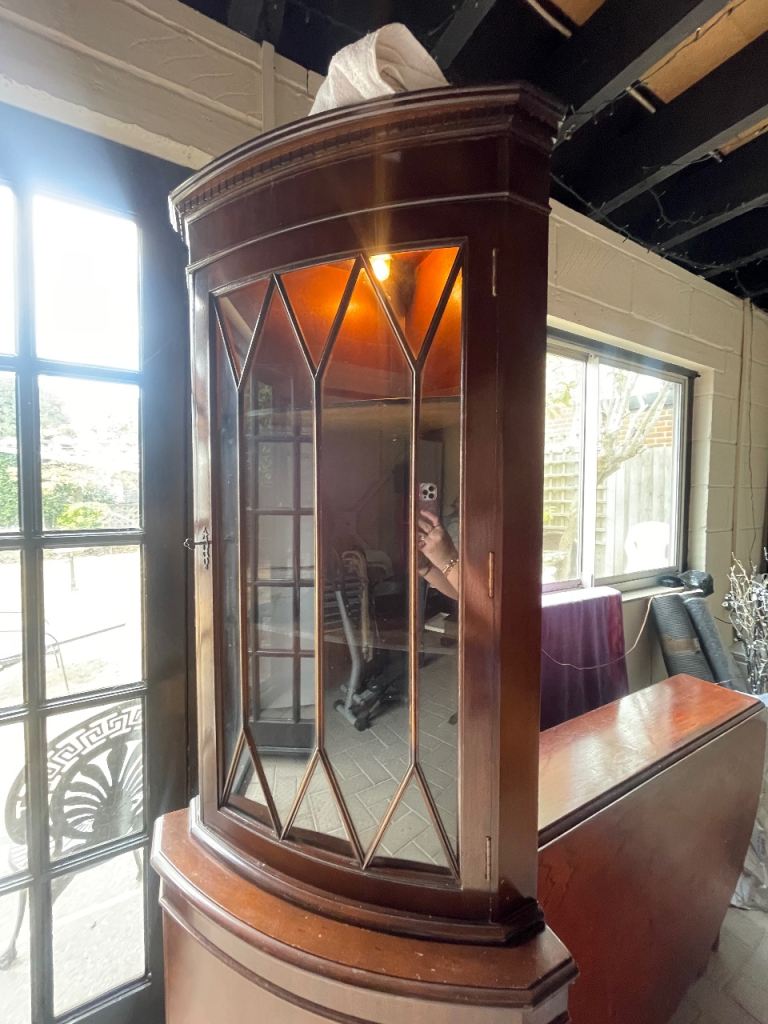 Display Cabinet 