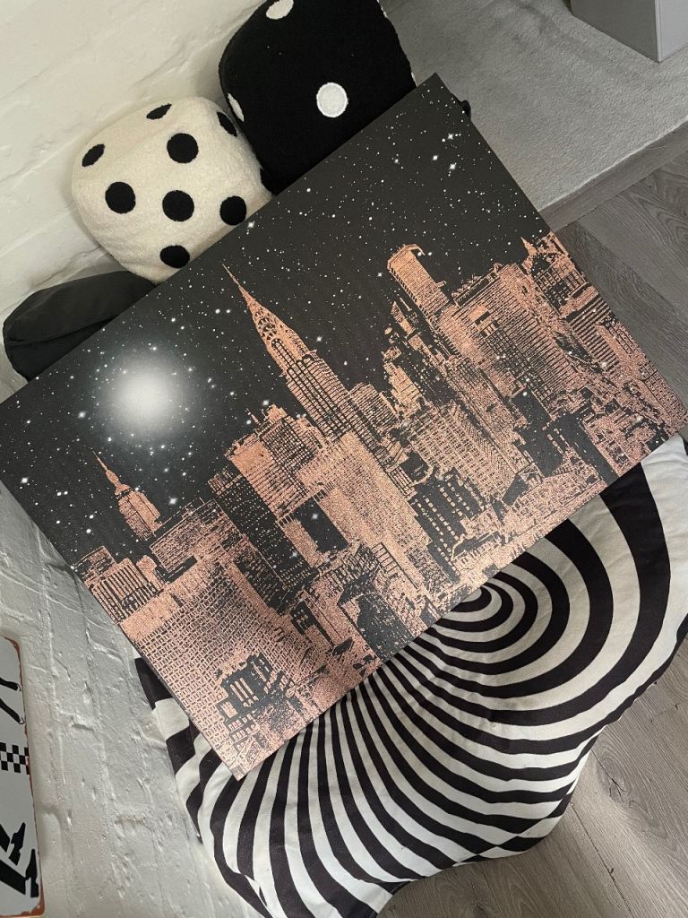 The Range Copper & Black New York City Skyline Canvas Art Print – Good Condition