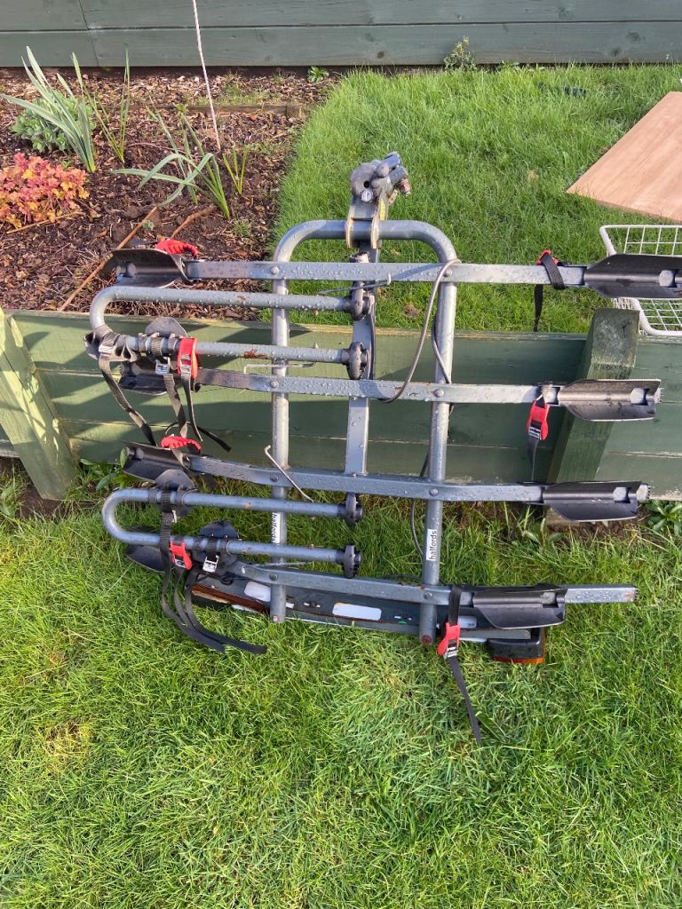 Tow Bar Bike Carrier – Good Condition