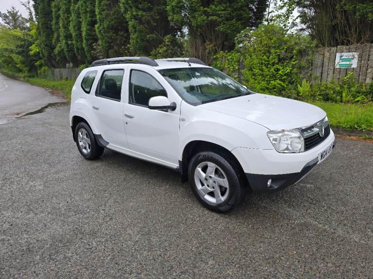 Dacia duster Laureate 4x4 12 months mot !