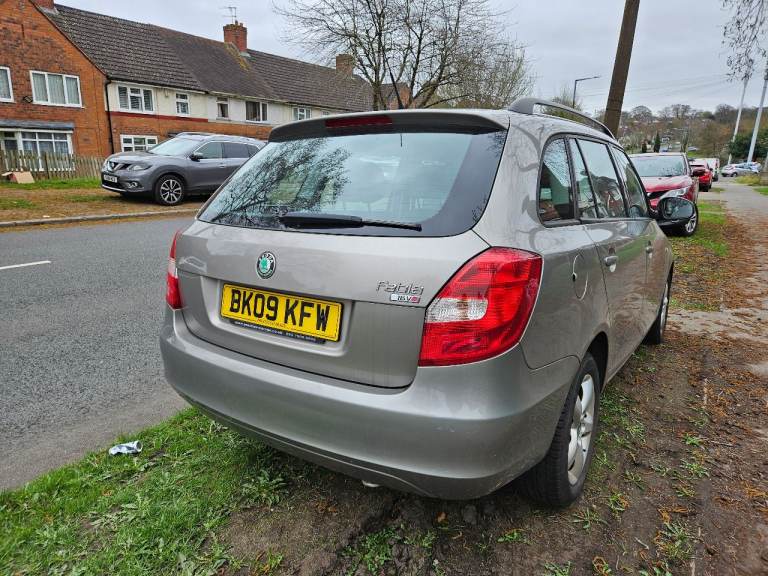 Skoda Fabia 1.6Cc Semi Automatic