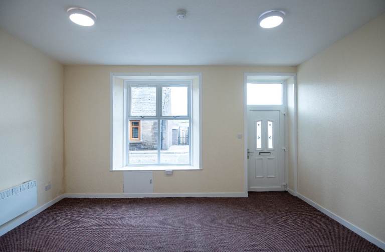 Flat to let Brechin DD9 7DG beautiful fully refurbished large 1bedroom Great Value