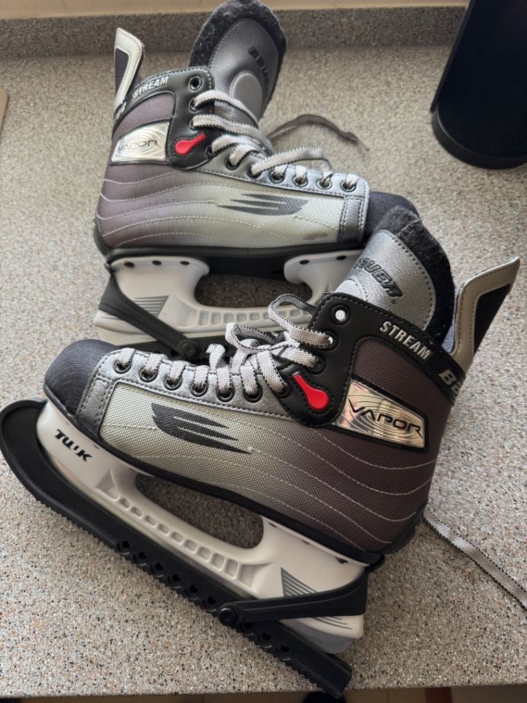 Bauer Ice Skates 