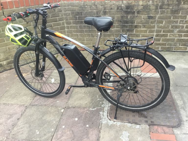 Elected electric mountain bike with battery key 