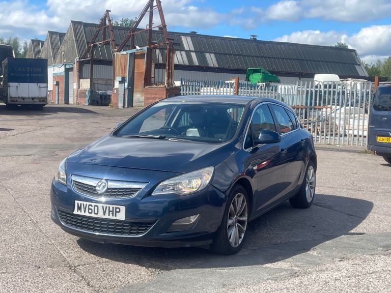 Vauxhall, ASTRA, Hatchback, 2010, Manual, 1956 (cc), 5 doors