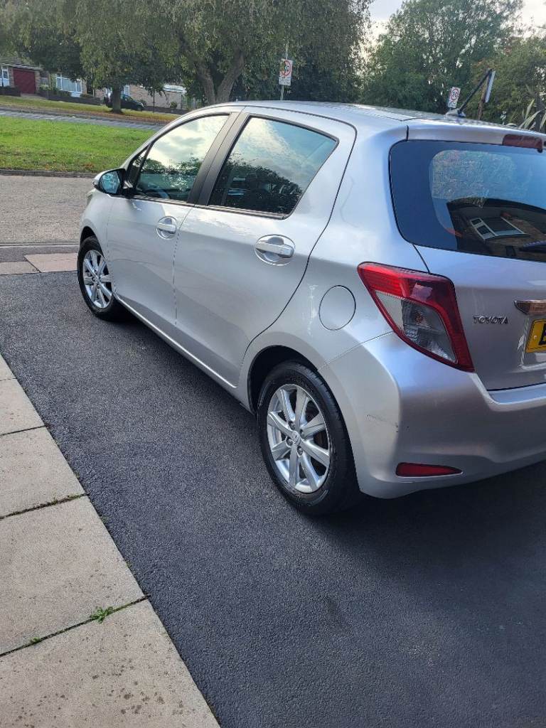 Toyota, YARIS, Hatchback, 2011, Manual, 1329 (cc), 5 doors