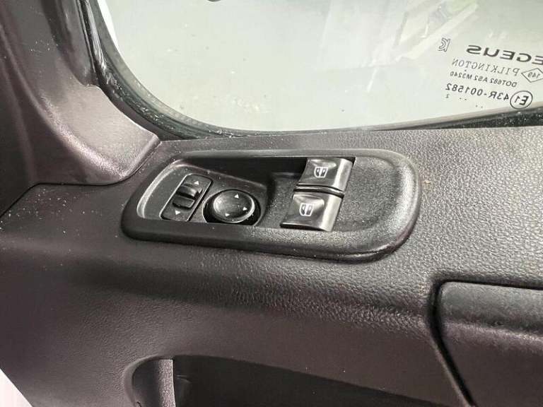  Nissan Interstar Interstar 2.3 dCi 35 Tekna L3 Euro 6 (s/s) 2dr Vehicle Transporter Diesel Manual