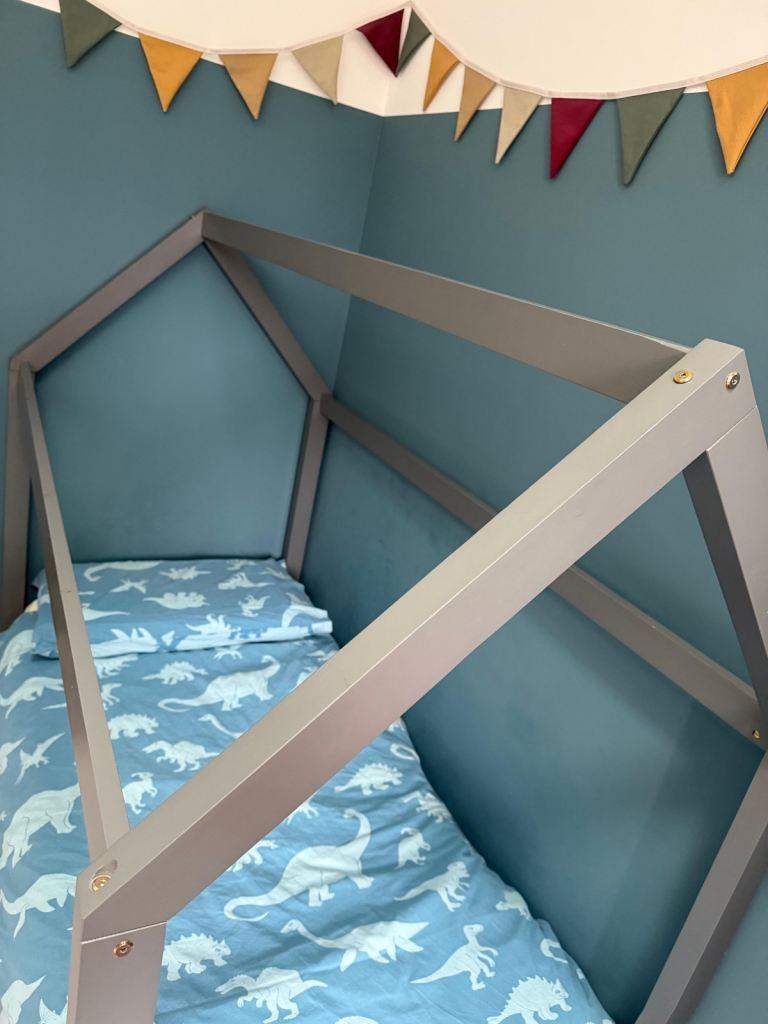 Kids house bed + Mattress (£100)