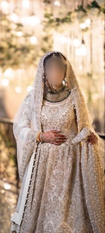 gold asian bridal dress Stunning - As Good As New | in Sherwood, Nottinghamshire navy blue gown