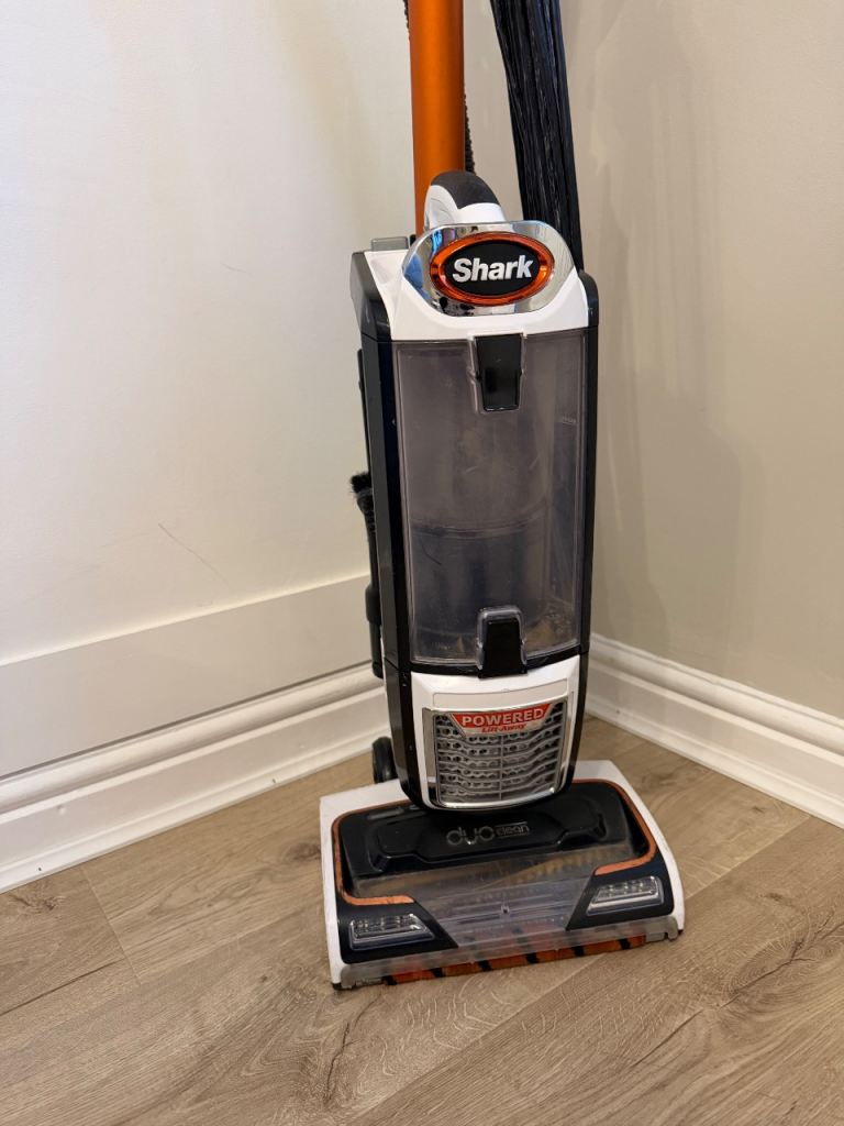 Shark vacuum cleaner/ Hoover 