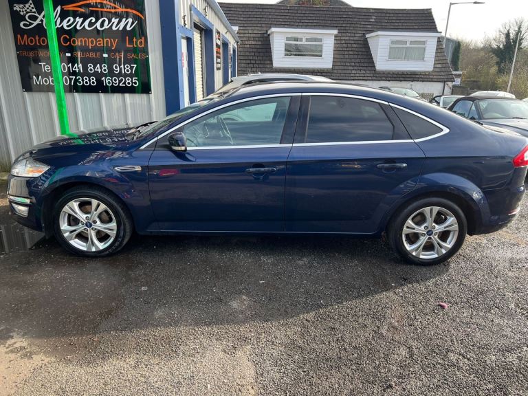 2 former keeper 2013 Ford mondeo titanium 2l tdi 140 mot 9/26 miles is 111000 full service history 