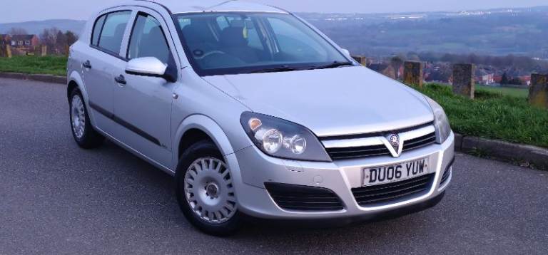 FOR SALE 06PLALE VAUXHALL ASTRA LAFE TWINPORT 1.6 PETROL 5-SPEED MANUAL MOT MAR END 2027.MILEAGE 109