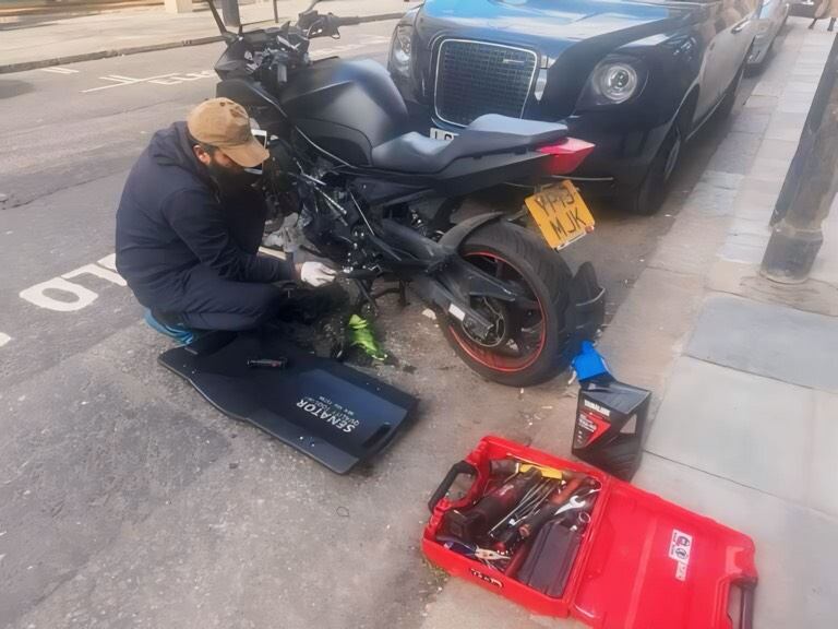 Mobile motorcycles and car/vans mechanic 