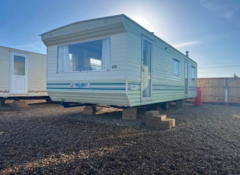 2 bedroom static caravan available for rent. Cambridge.