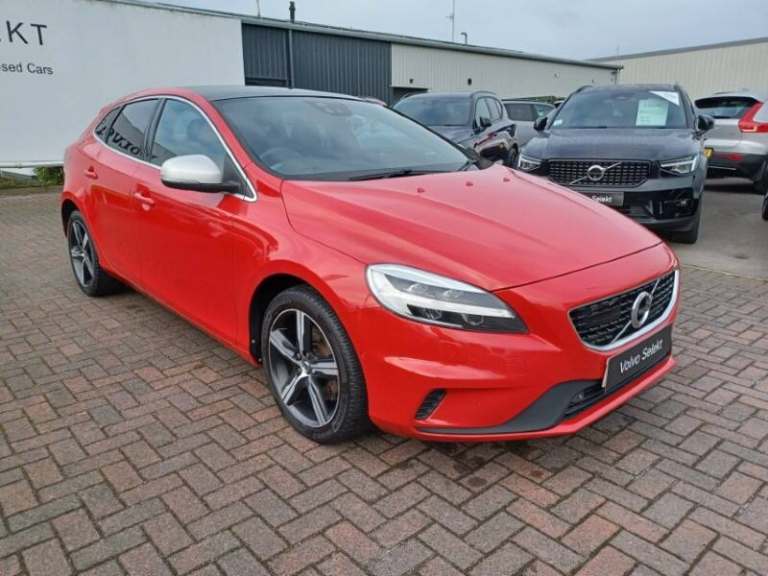 VOLVO V40 T2 [122] R DESIGN 5dr