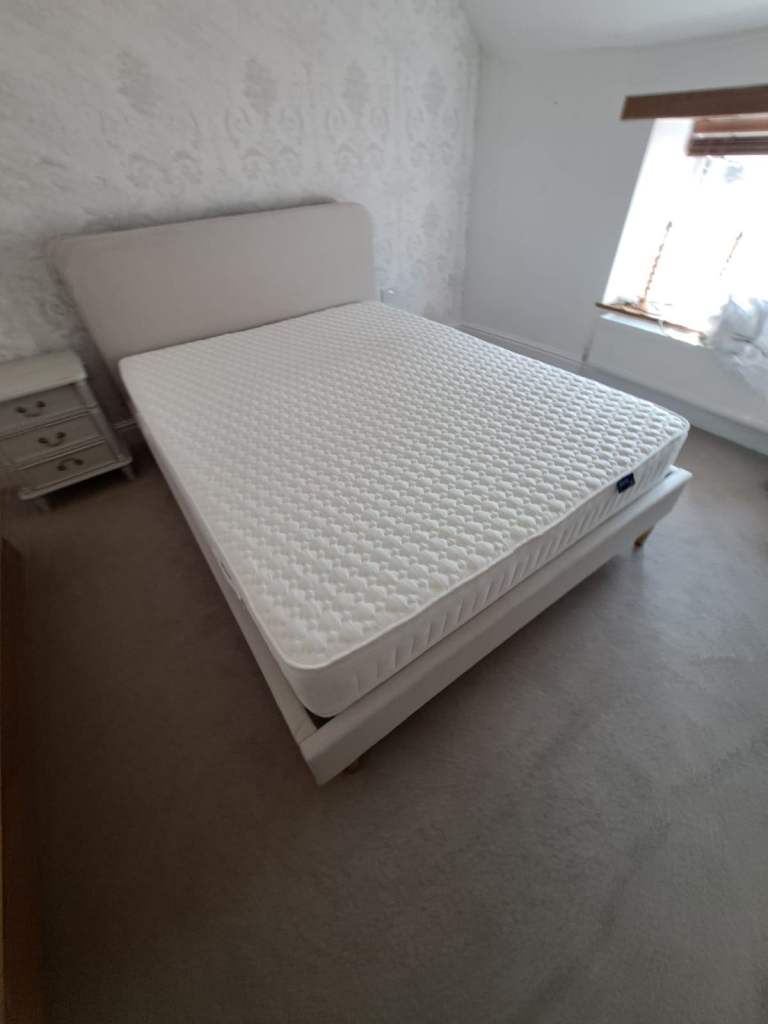 Qualified & Experienced Furniture Assembler 
