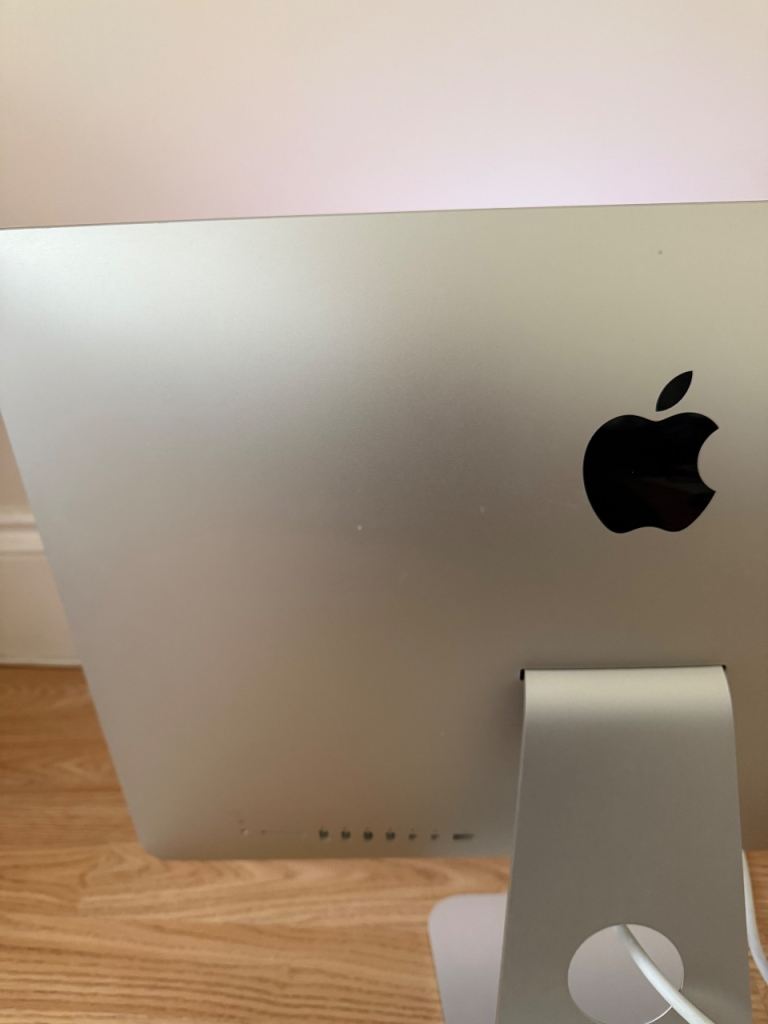 Apple iMac (Retina 4k, late 2015, 21.5 inch)