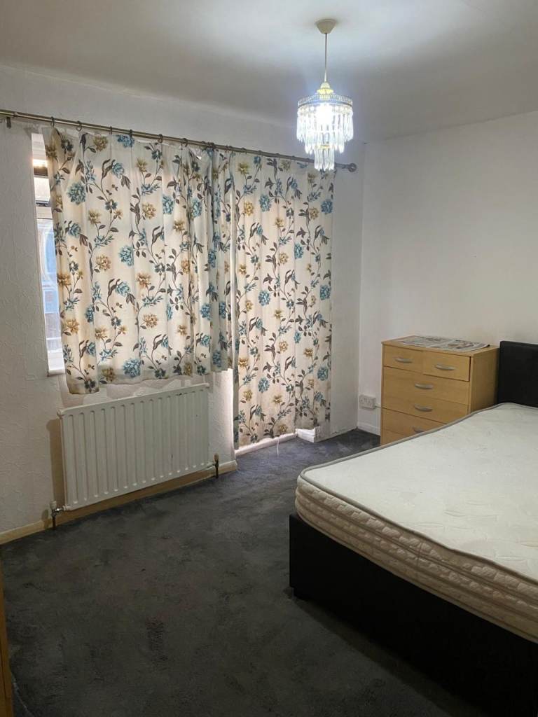 Double room for rent